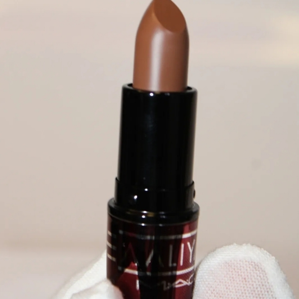 🤎▪️MAC▪️ Aaliyah Amplified Creme Lipstick Try Again .10oz/3g MFG: 2018/10 - Picture 5 of 6